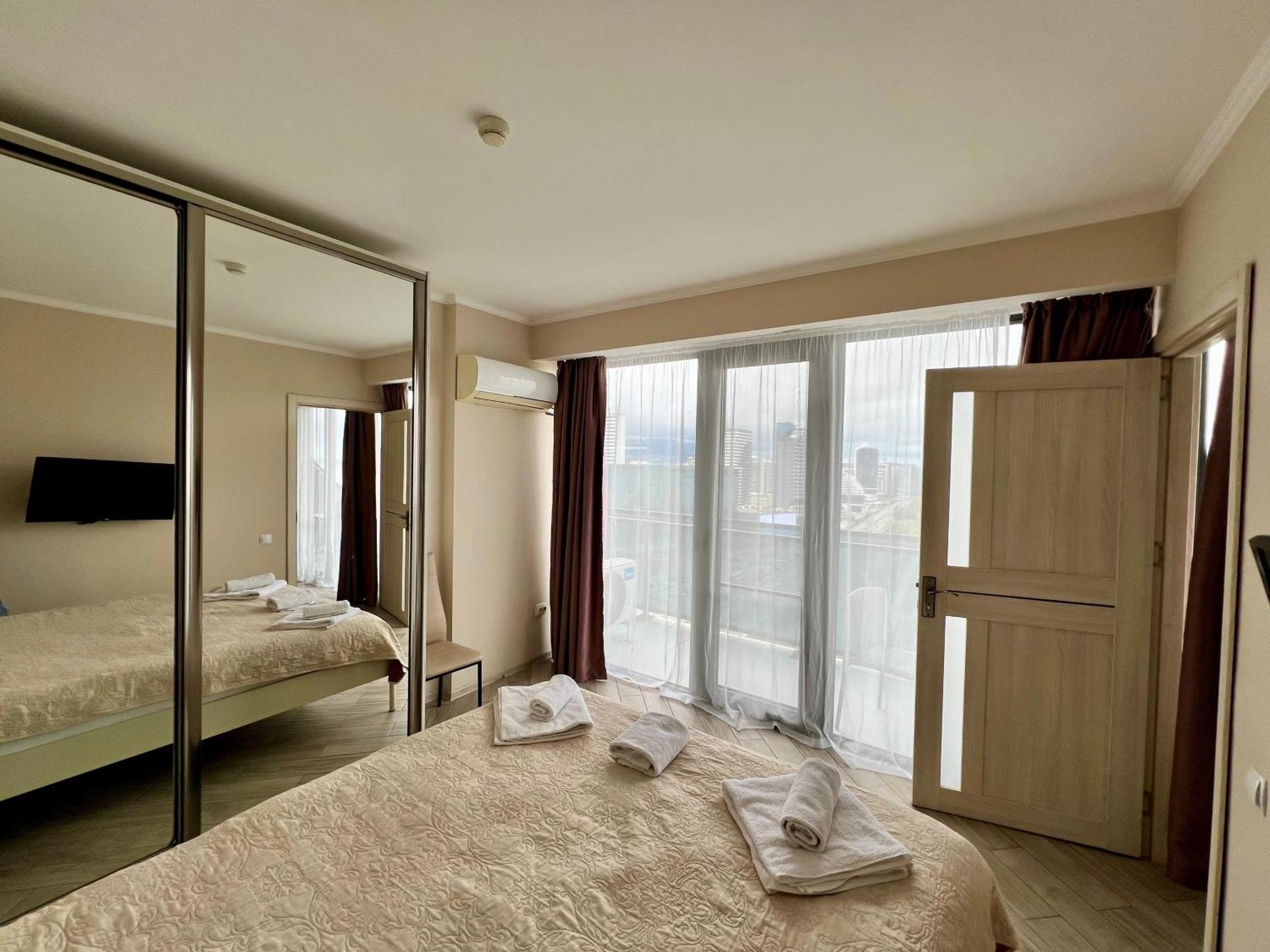 Комплекс Orbi Beach Tower Батуми Экстерьер фото